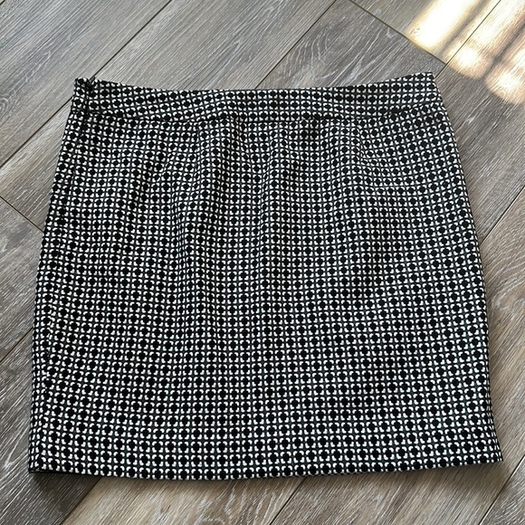 🛍️  perfect for winter or fall mini skirt 65% polyester 25% rayon and lining. - Picture 1 of 10